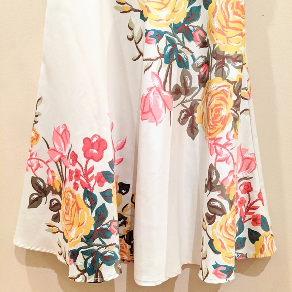 Satin Off-White Floral V Neck Midi Dress - Picture 4 of 14